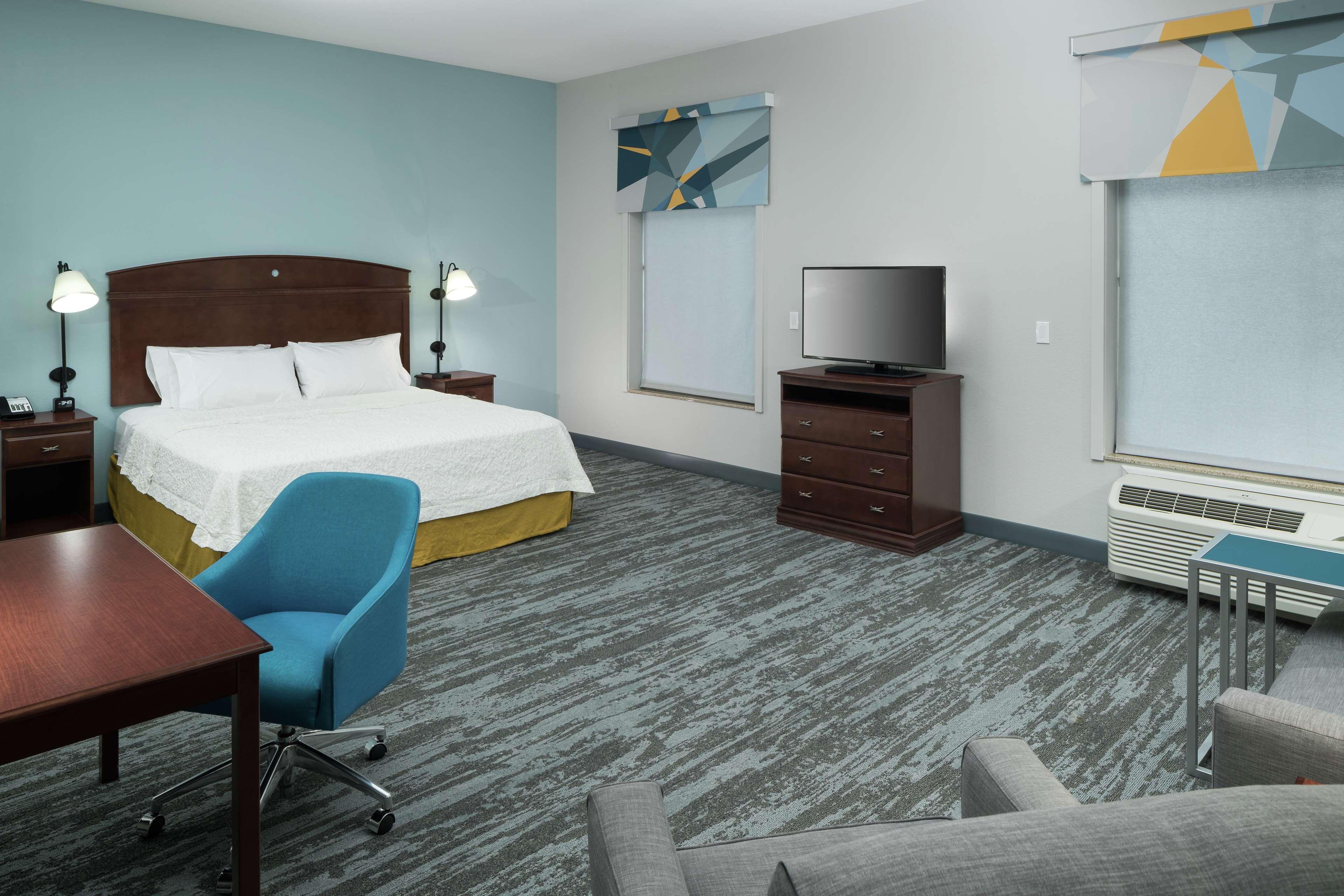 Hampton Inn & Suites Rochester-North Экстерьер фото