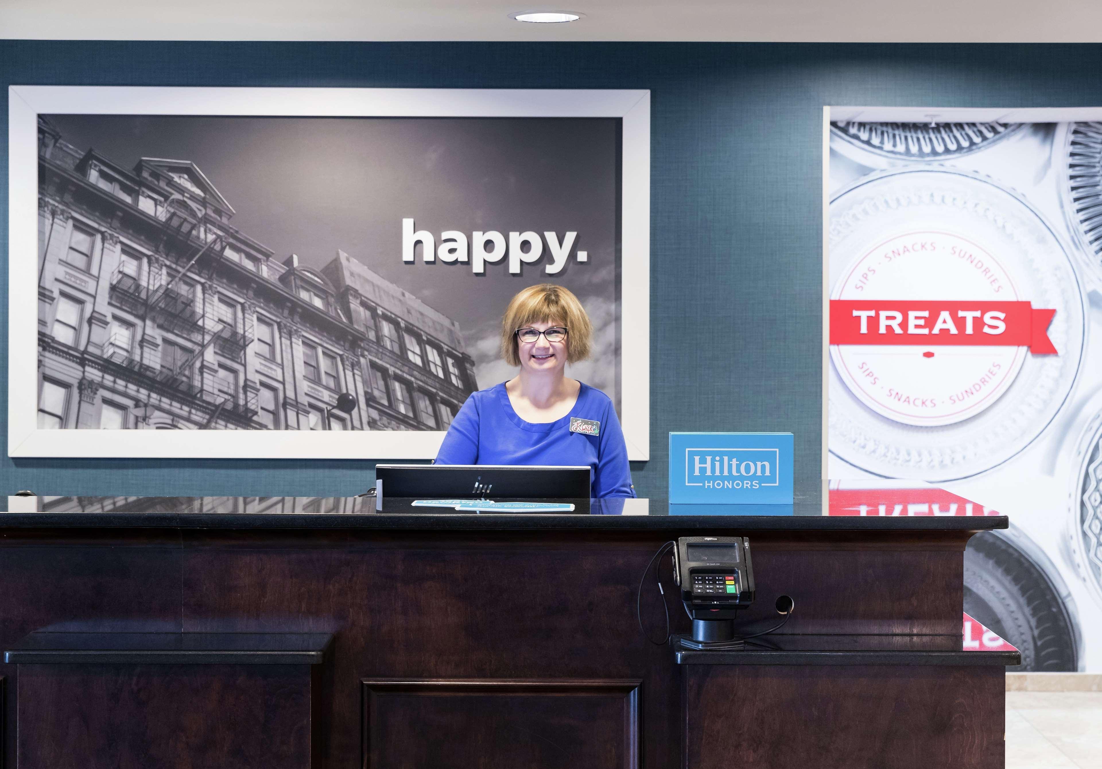 Hampton Inn & Suites Rochester-North Экстерьер фото