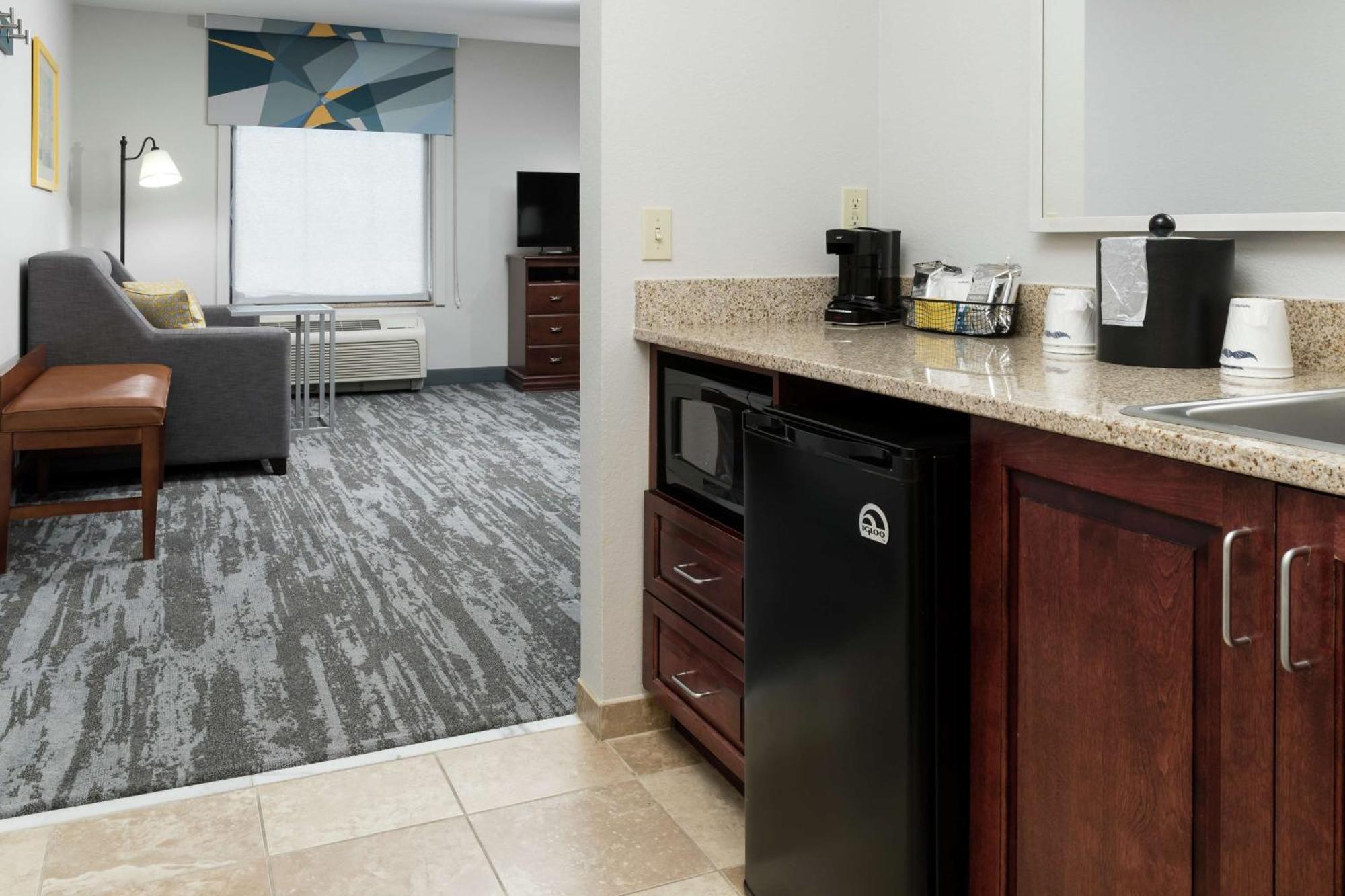 Hampton Inn & Suites Rochester-North Экстерьер фото