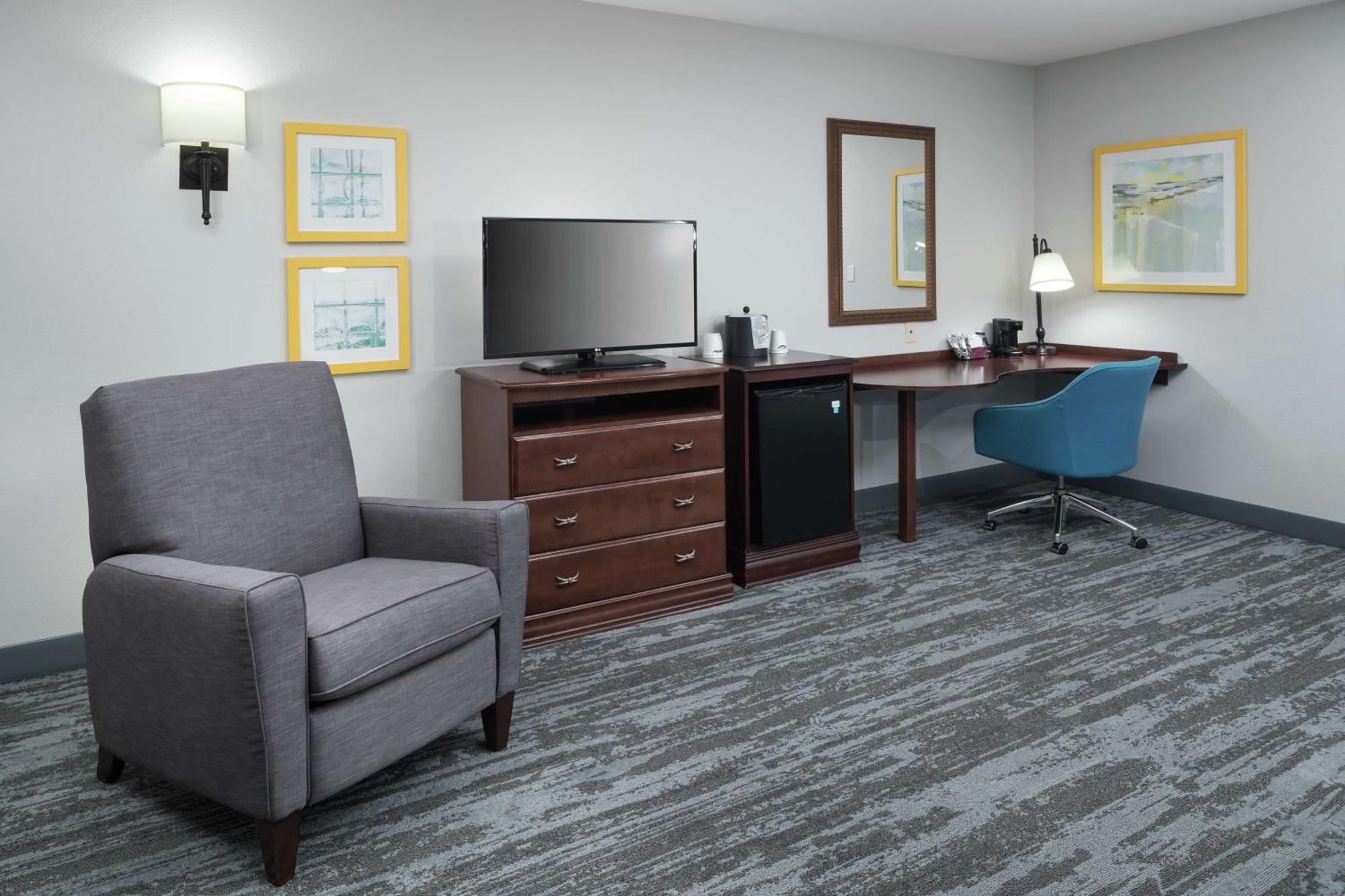 Hampton Inn & Suites Rochester-North Экстерьер фото