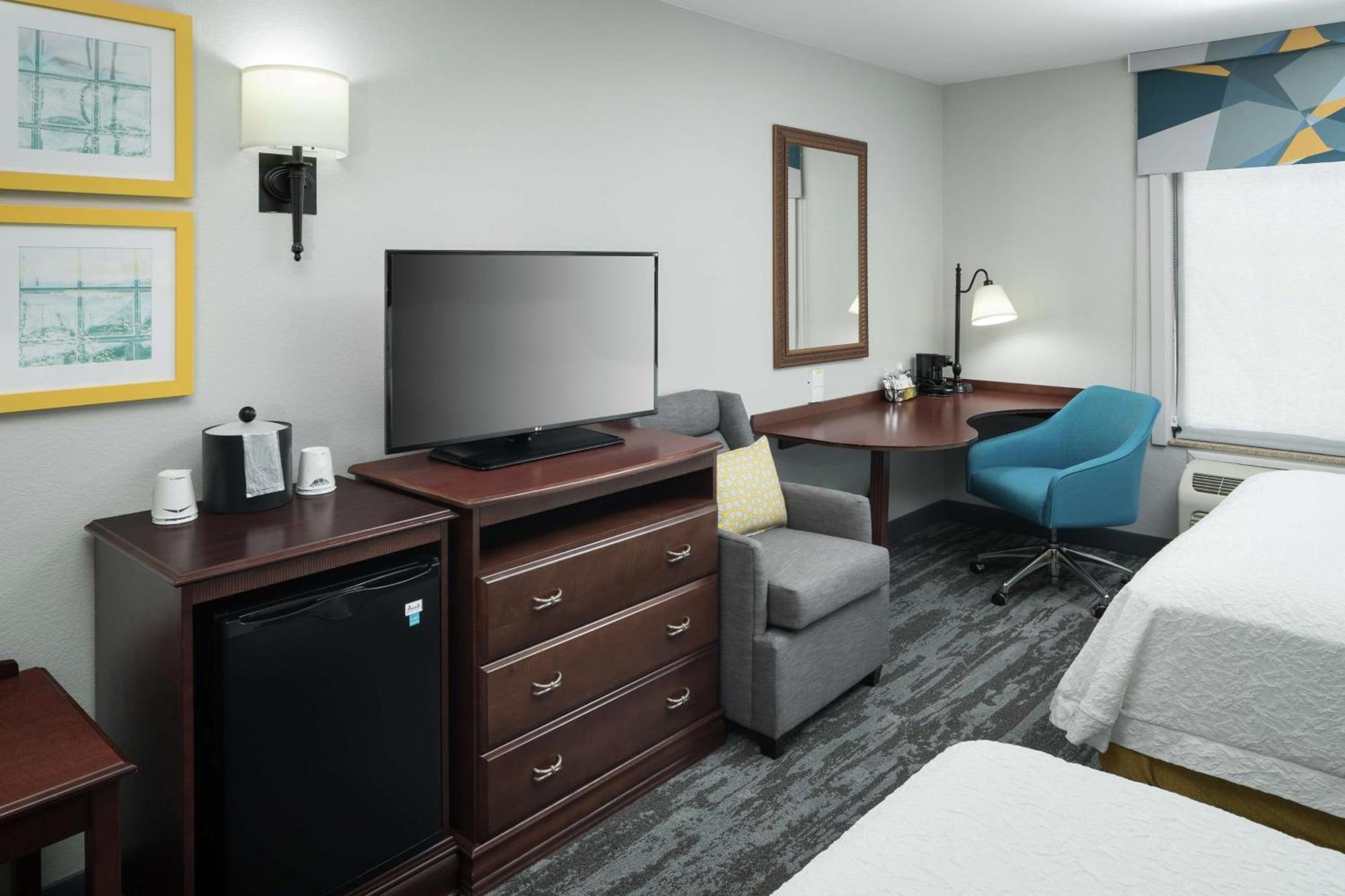 Hampton Inn & Suites Rochester-North Экстерьер фото