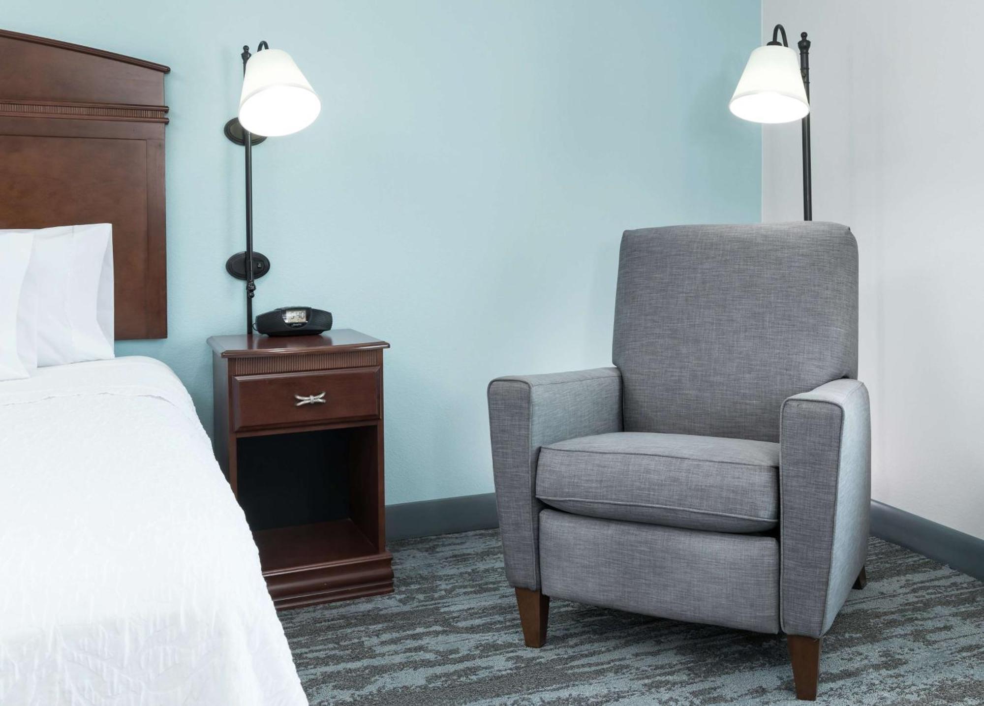 Hampton Inn & Suites Rochester-North Экстерьер фото