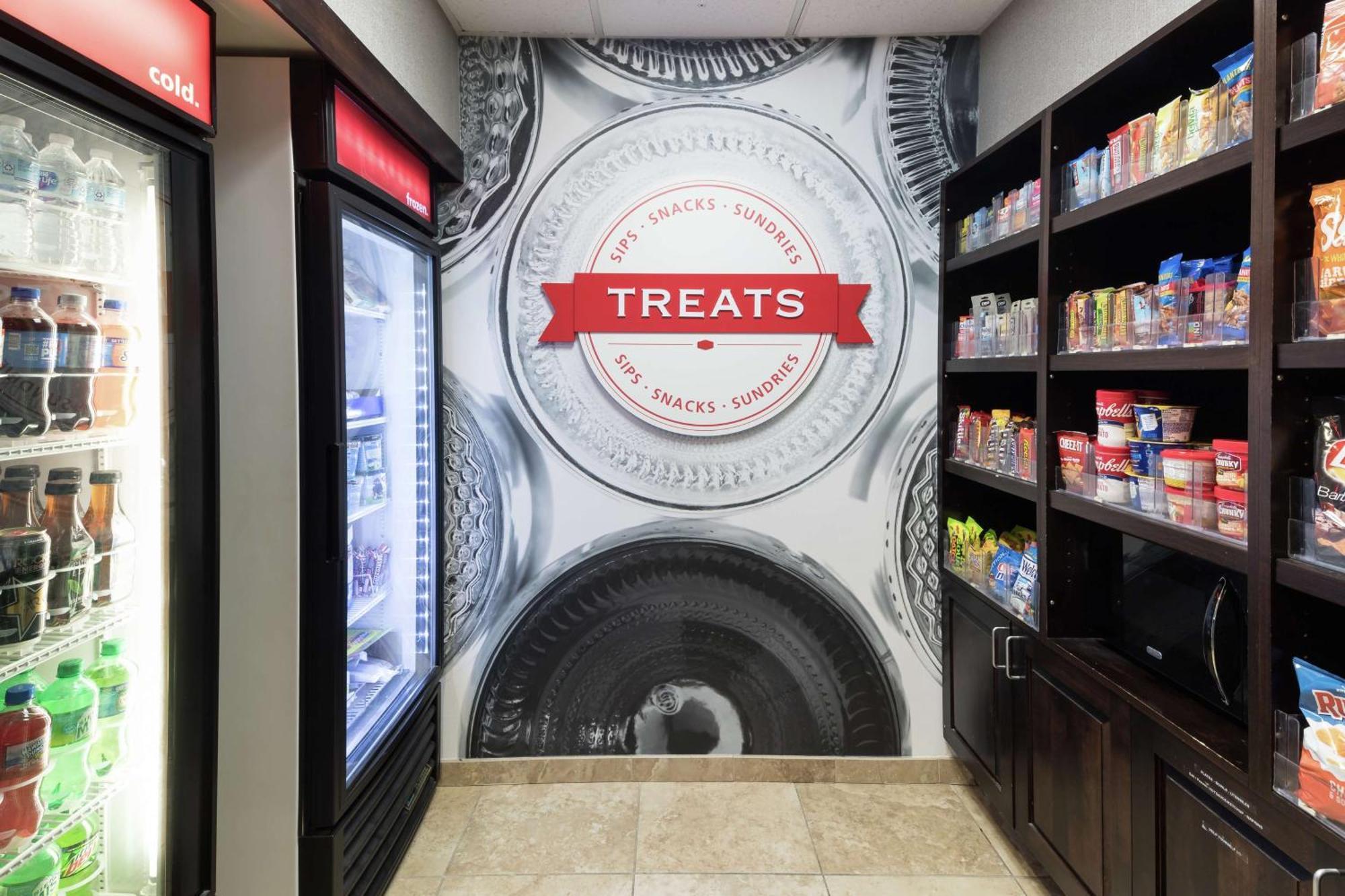 Hampton Inn & Suites Rochester-North Экстерьер фото