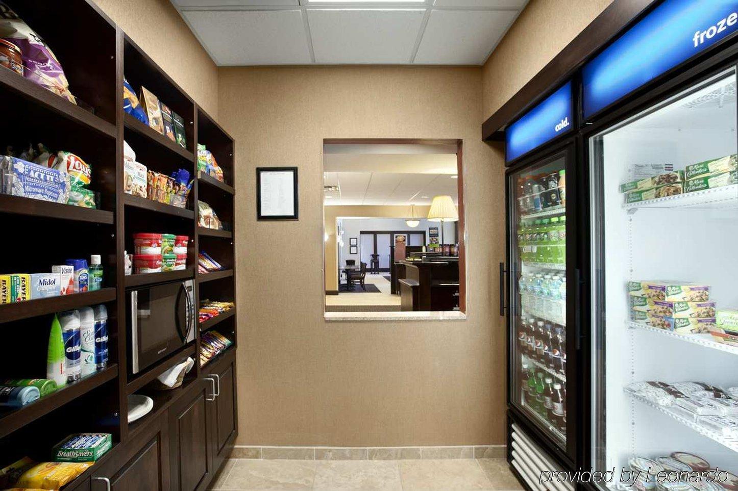 Hampton Inn & Suites Rochester-North Удобства фото